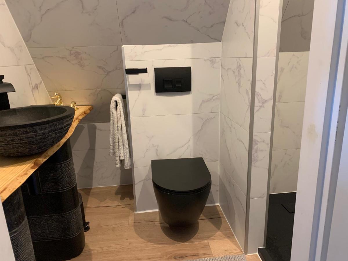 B&B Bij Vincent Nieuw-Amsterdam Ngoại thất bức ảnh